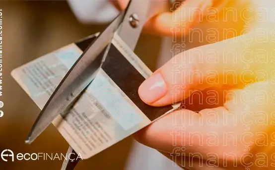 cartao-de-credito-descontinuado-o-que-fazer-se-seu-cartao-for-cancelado-pelo-banco